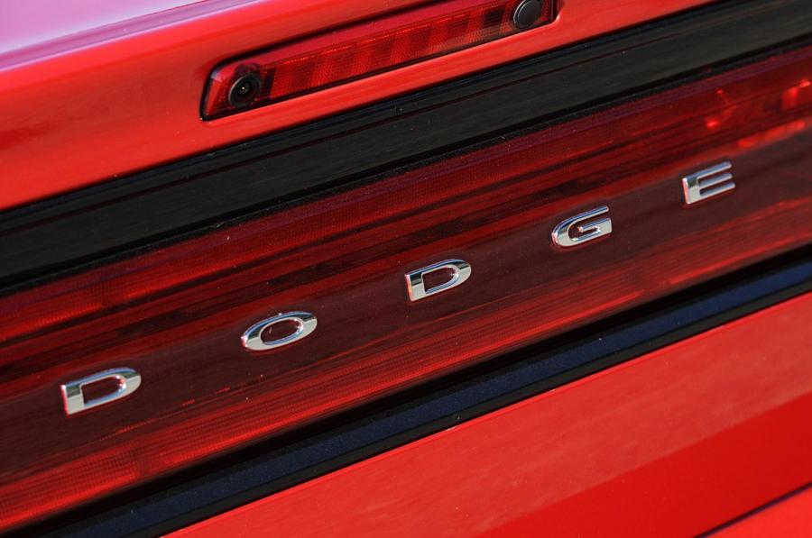  Dodge Charger 2011 года  (фото 34 из 87)